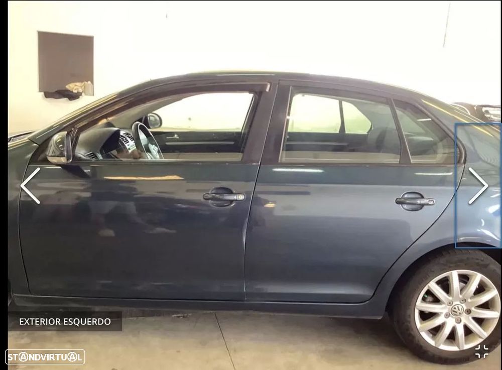 VW Jetta 1.6 TDi Confortline - 2