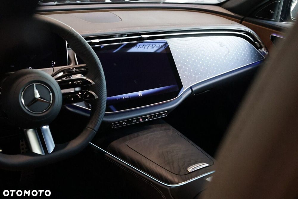 Mercedes-Benz Klasa E - 18