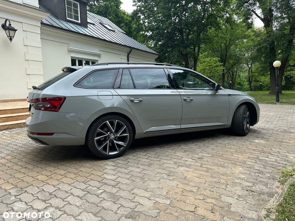 Skoda Superb 2.0 TDI 4x4 DSG Sportline - 8