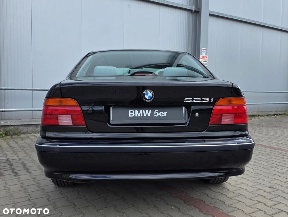 BMW Seria 5 - 17