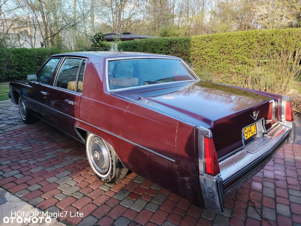 Cadillac Deville - 5