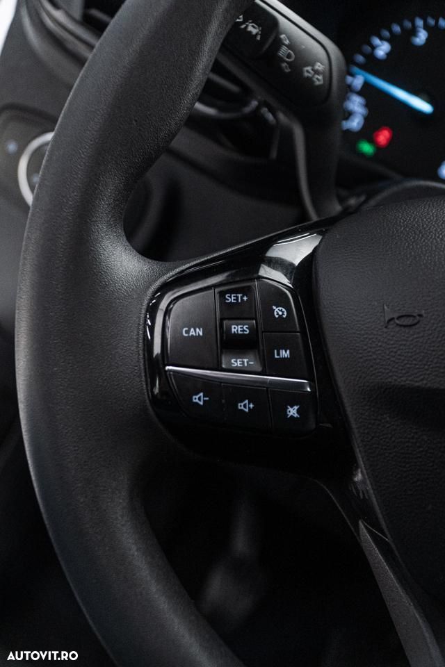 Ford Fiesta 1.1 Trend Connected - 18