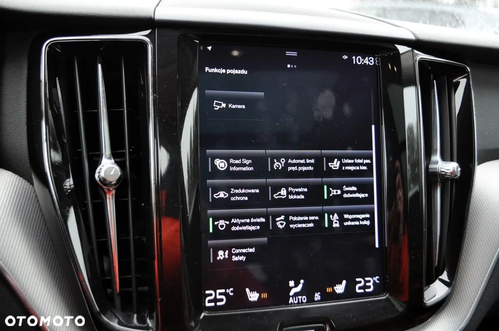 Volvo XC 60 D5 AWD Inscription - 38