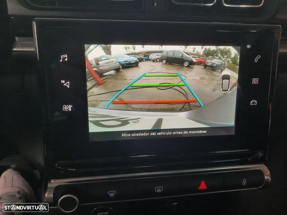 Citroën C3 1.2 PureTech Shine EAT6 - 45