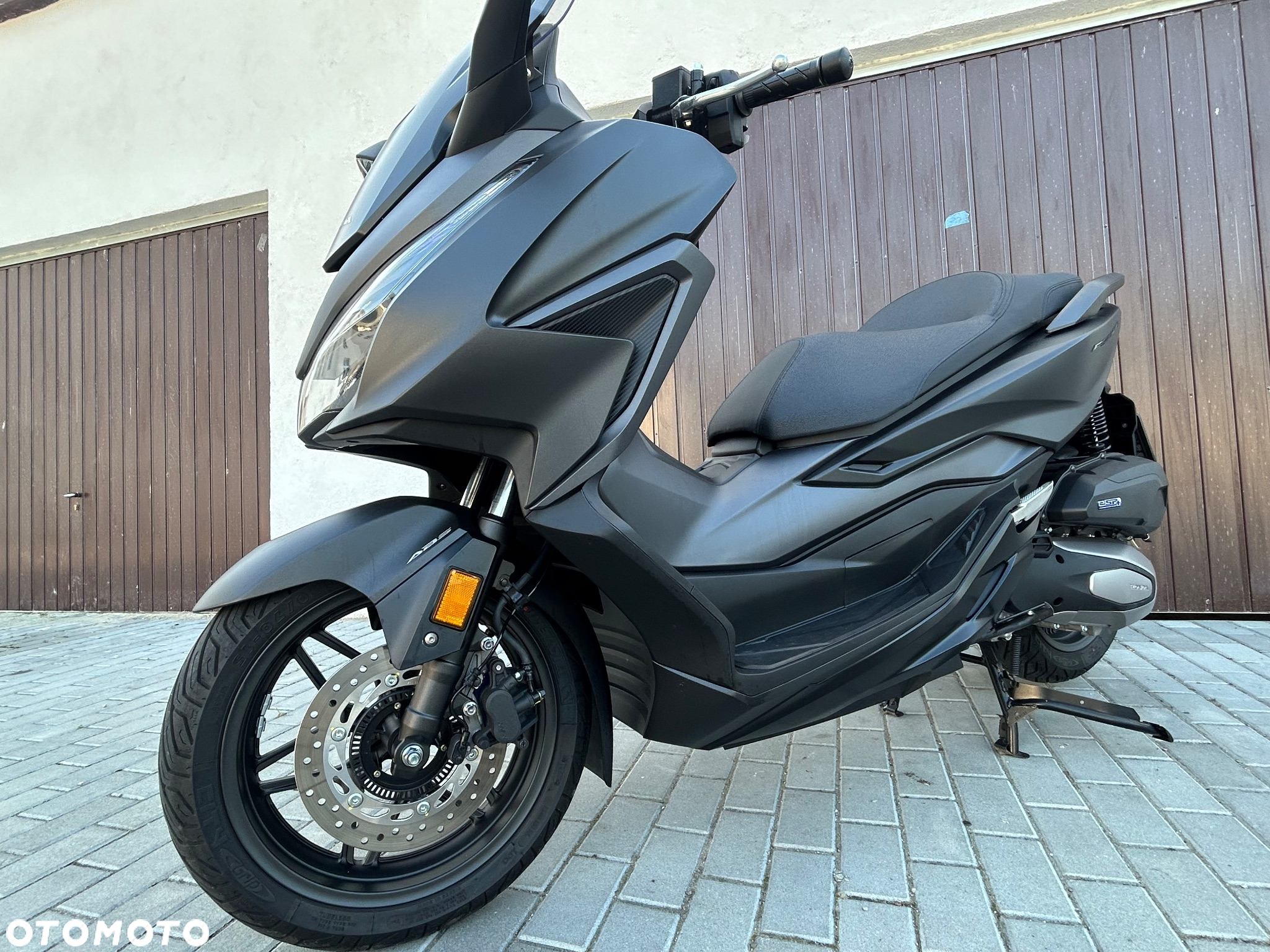 Honda NSS - 39