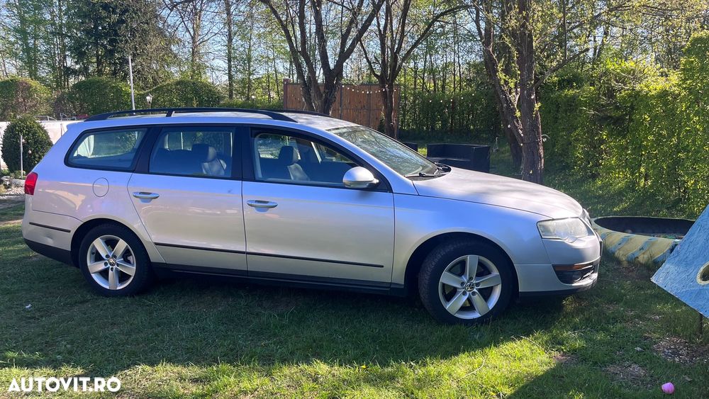 Volkswagen Passat 1.6 FSI Comfortline - 9