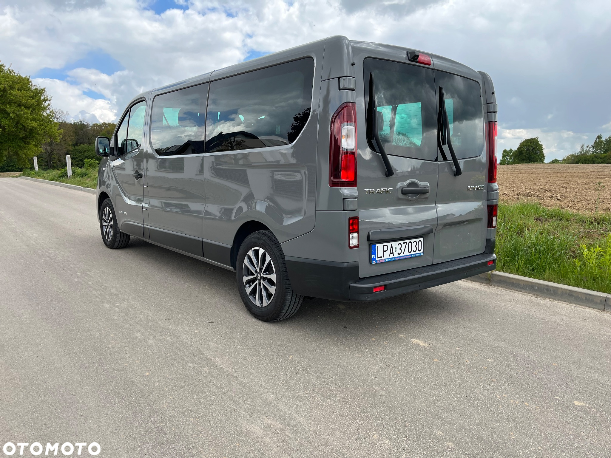 Renault Trafic Grand Passenger 3,0t Pack Clim - 2