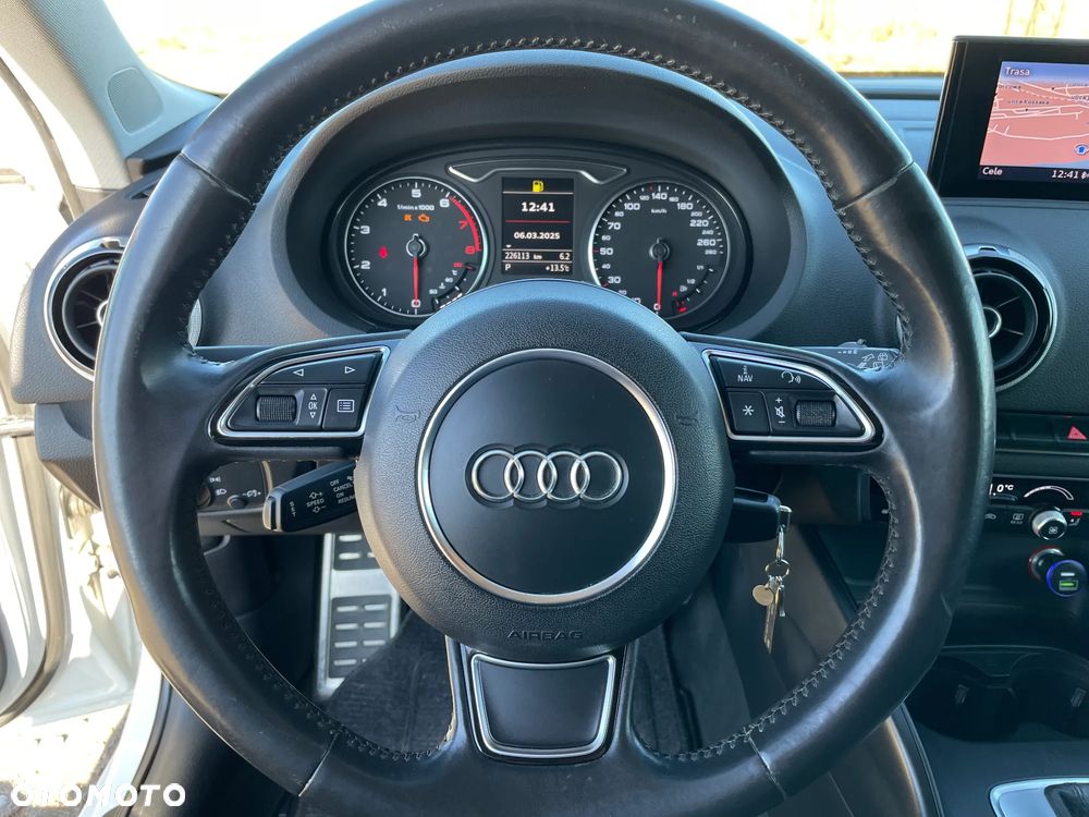 Audi A3 Sportback 1.8 TFSI Attraction S tronic - 22