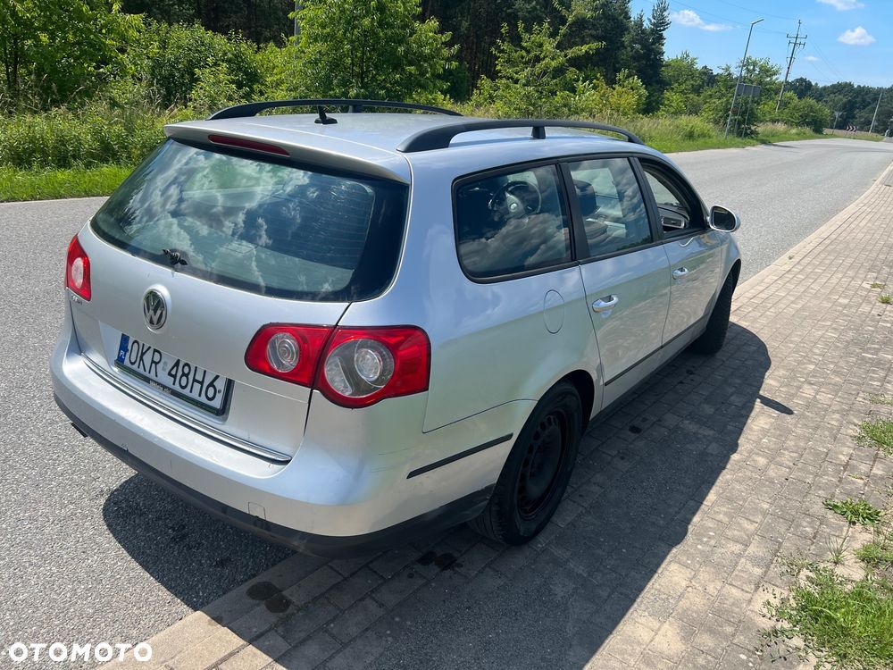 Volkswagen Passat 1.6 Family - 5