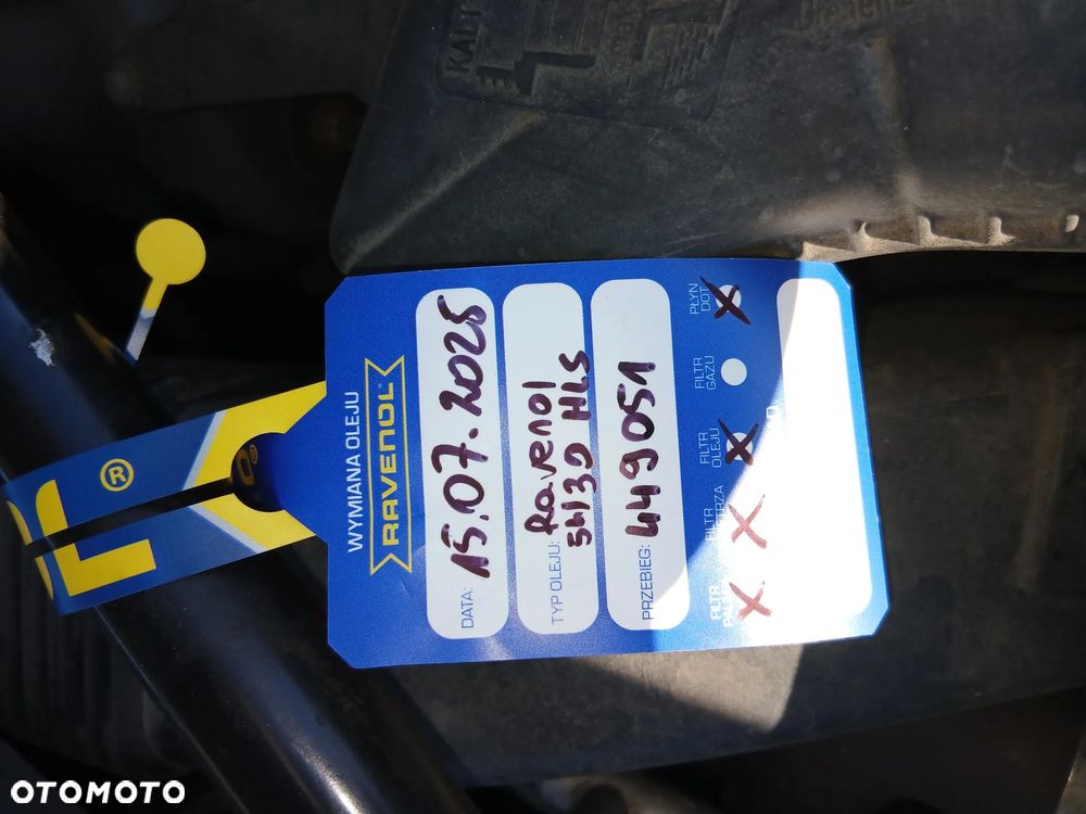 BMW Seria 5 525d Touring - 14