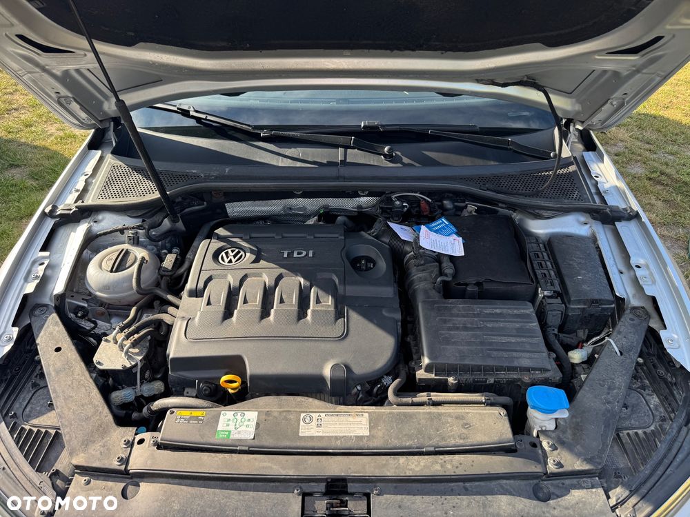 Volkswagen Passat 2.0 TDI BMT Comfortline DSG - 22