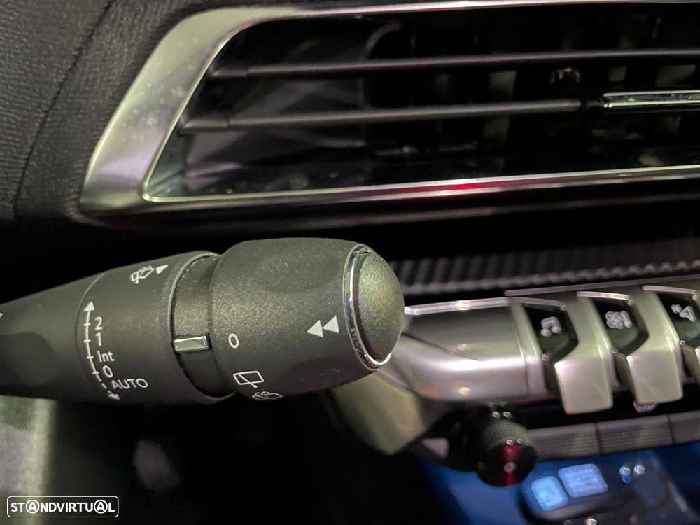 Peugeot 5008 1.2 PureTech Allure Pack - 25