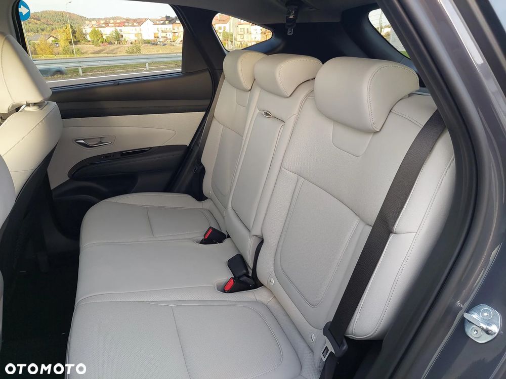 Hyundai Tucson 1.6 T-GDi HEV Platinum 2WD - 16