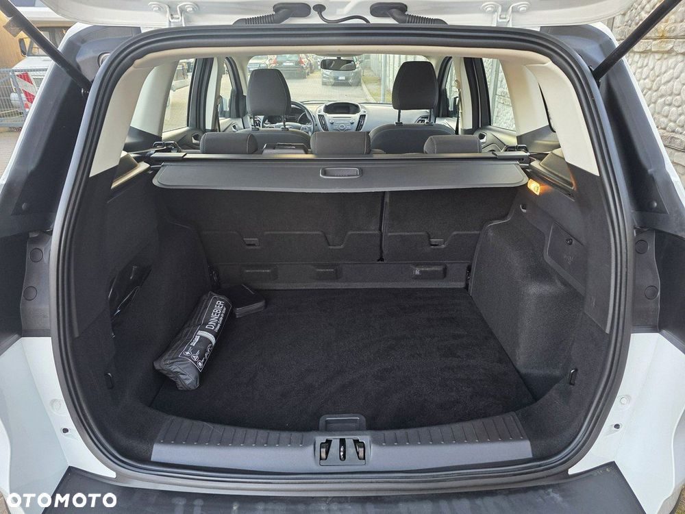 Ford Kuga 1.5 EcoBoost 2x4 Trend - 26