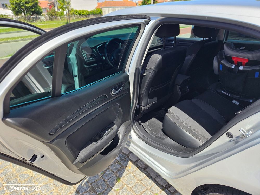 Renault Mégane 1.5 dCi Zen - 6