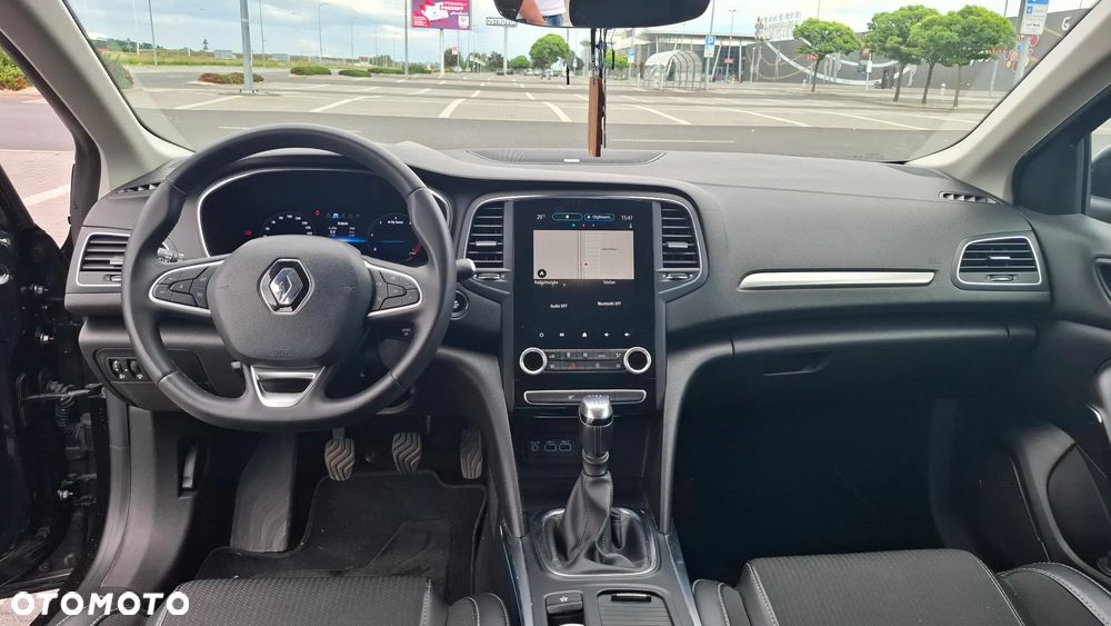 Renault Megane BLUE dCi 115 BOSE EDITION - 8