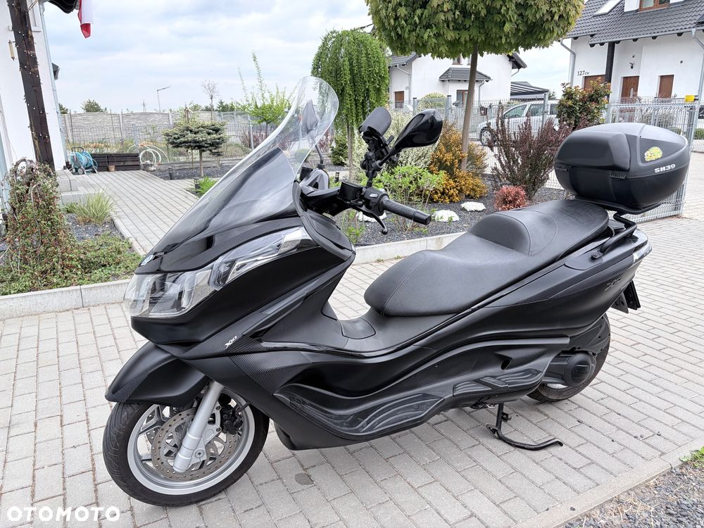 Piaggio X10 - 1