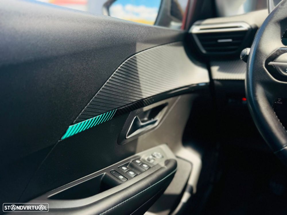 Peugeot 208 1.2 PureTech Allure Pack - 23