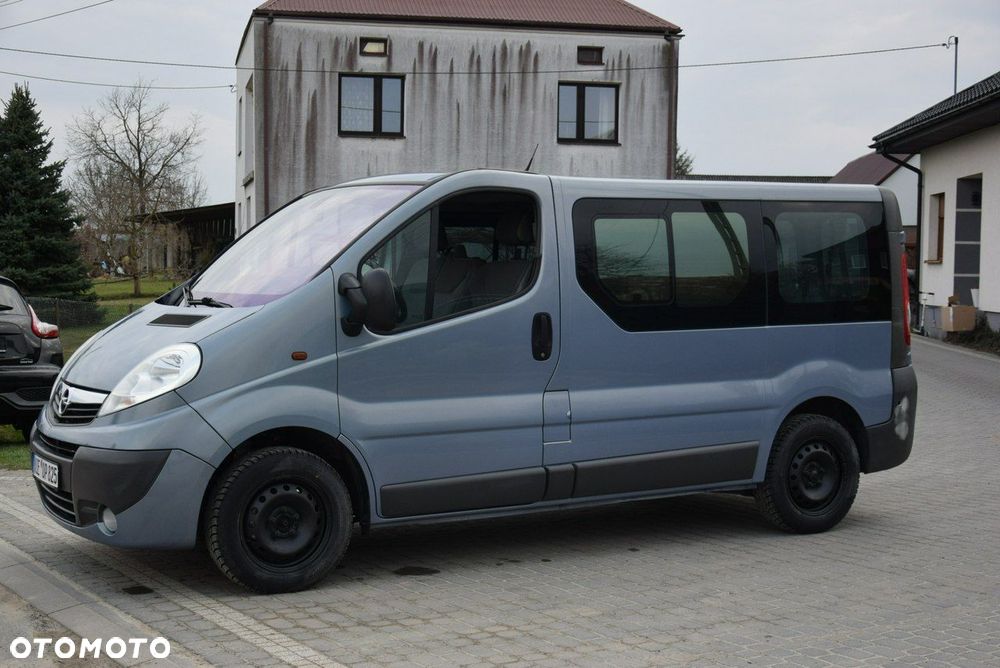 Opel Vivaro - 10