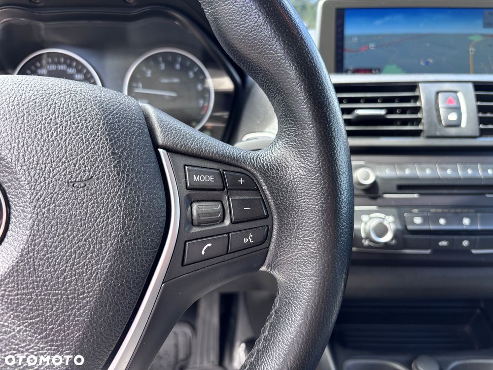 BMW Seria 1 116i Sport Line - 32