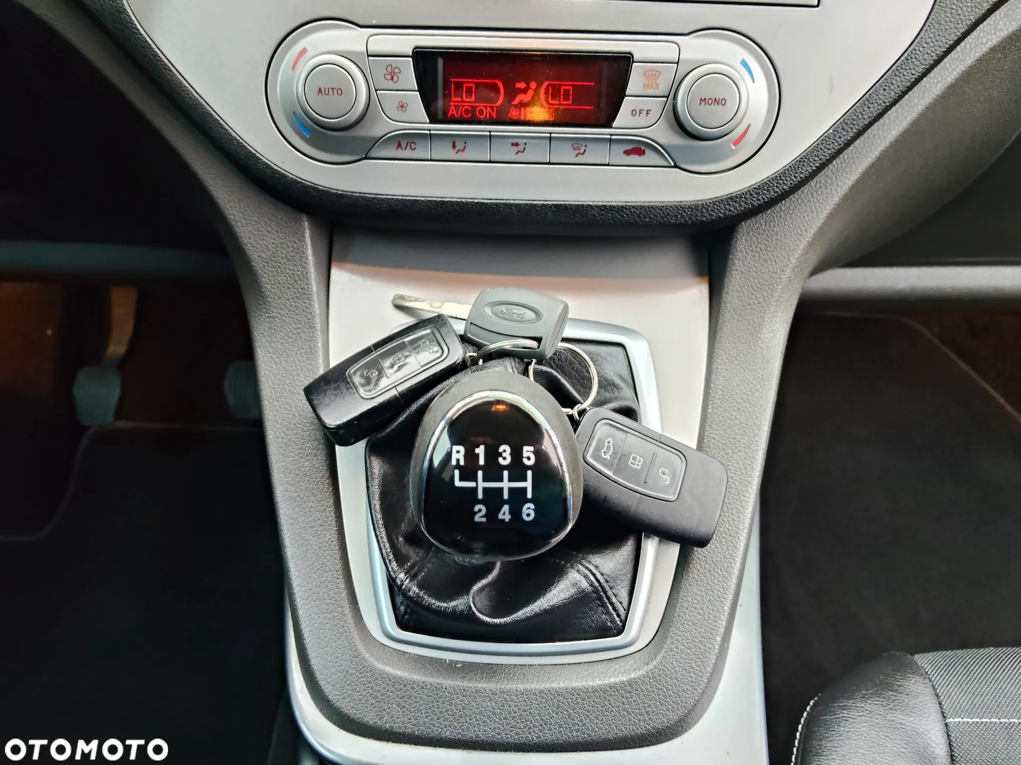Ford Kuga 2.0 TDCi 4x4 Trend - 22