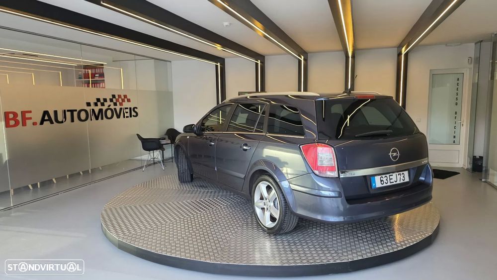 Opel Astra Caravan 1.7 CDTi Cosmo Plus - 3