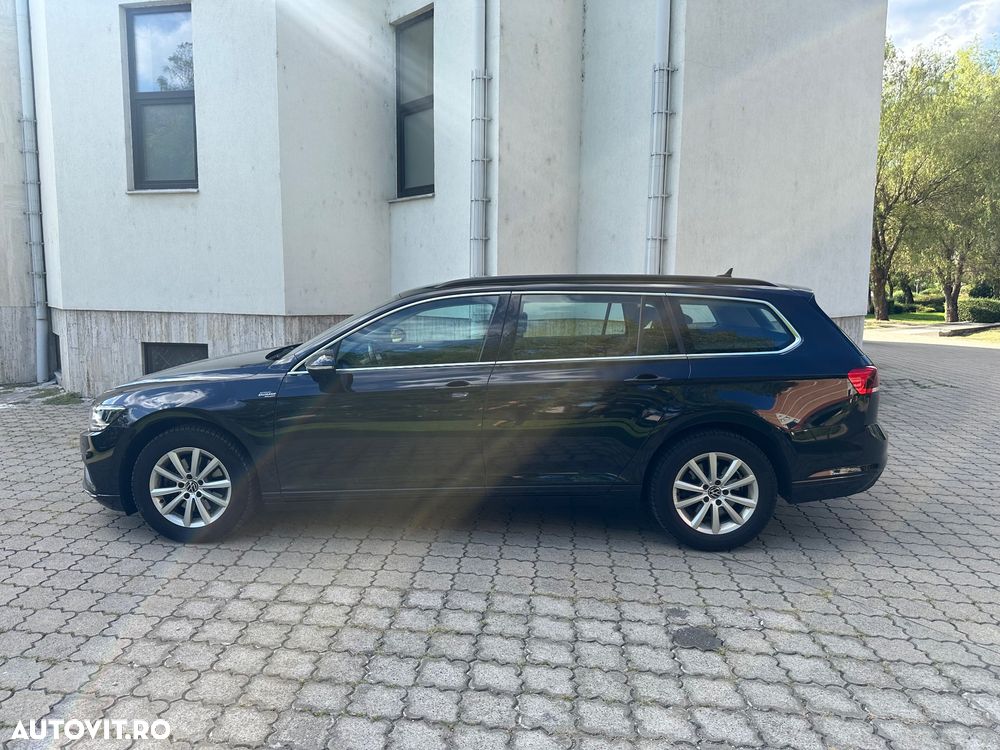 Volkswagen Passat - 2