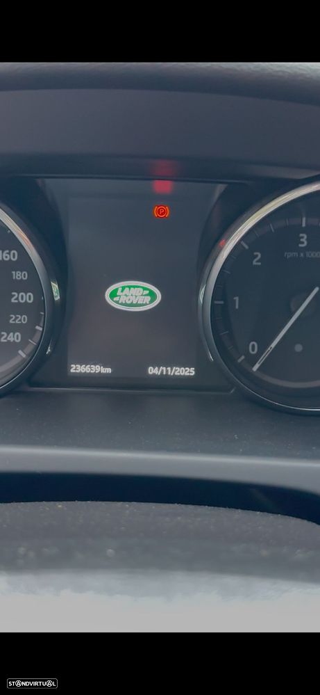 Land Rover Discovery Sport 2.0 TD4 SE Auto - 15