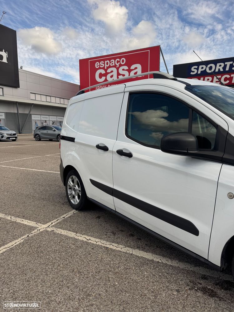 Ford Transit Courier - 3