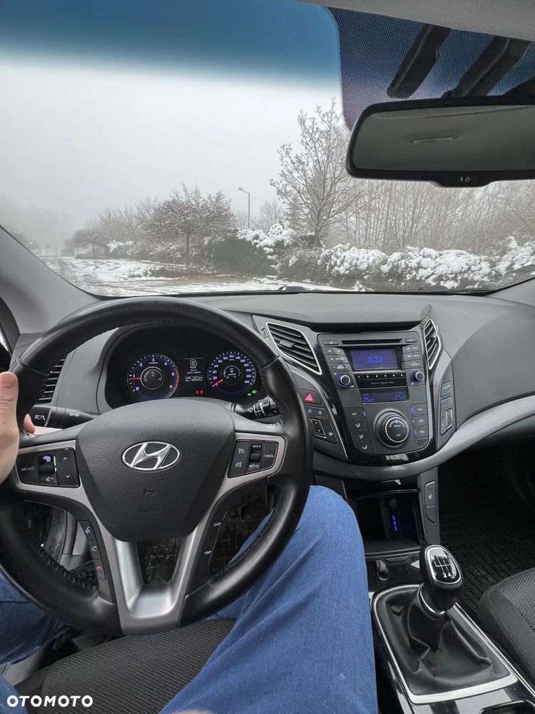 Hyundai i40 i40cw 1.7 CRDi Fifa World Cup Edition - 25