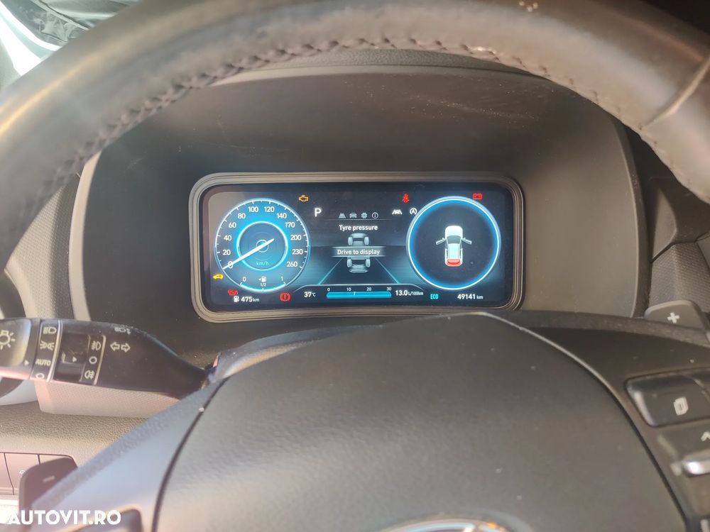 Hyundai KONA - 7