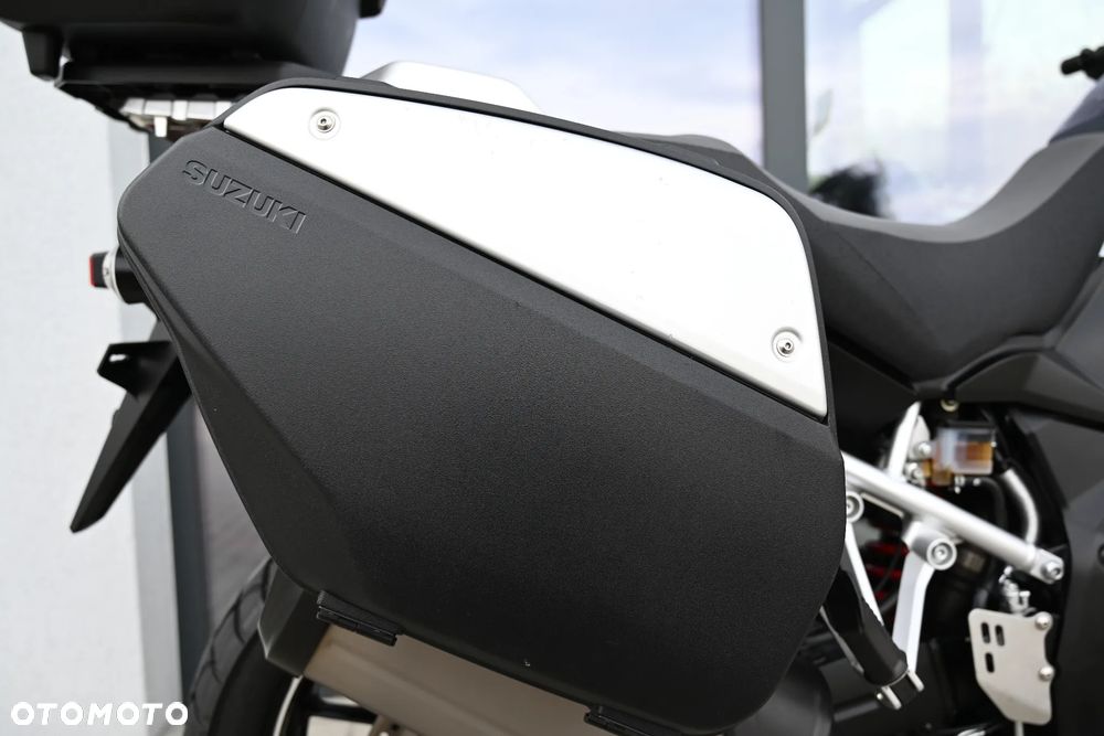 Suzuki DL - 24