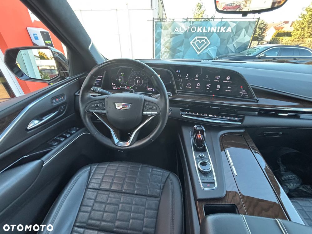Cadillac Escalade 6.2 V8 AWD AT Platinum - 11