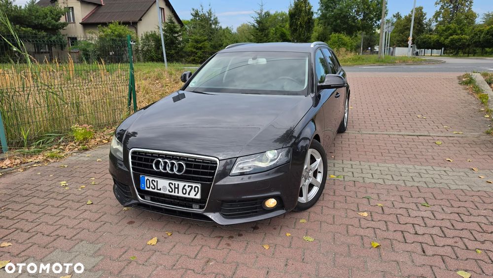 Audi A4 Avant - 32