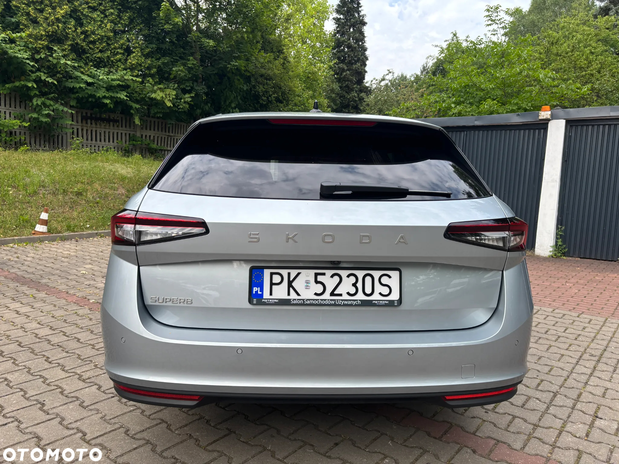 Skoda Superb 2.0 TDI SCR Essence DSG - 8