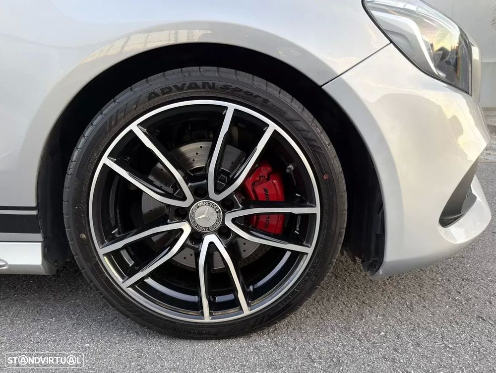 Mercedes-Benz A 220 d 7G-DCT AMG Line - 10