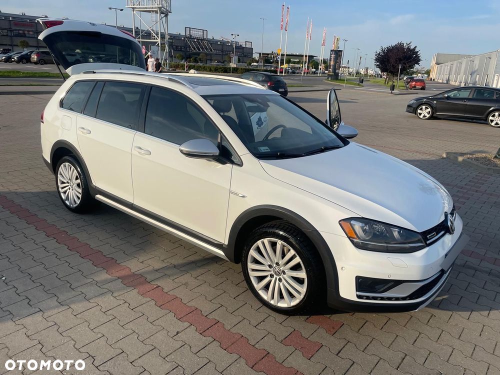 Volkswagen Golf Alltrack - 16