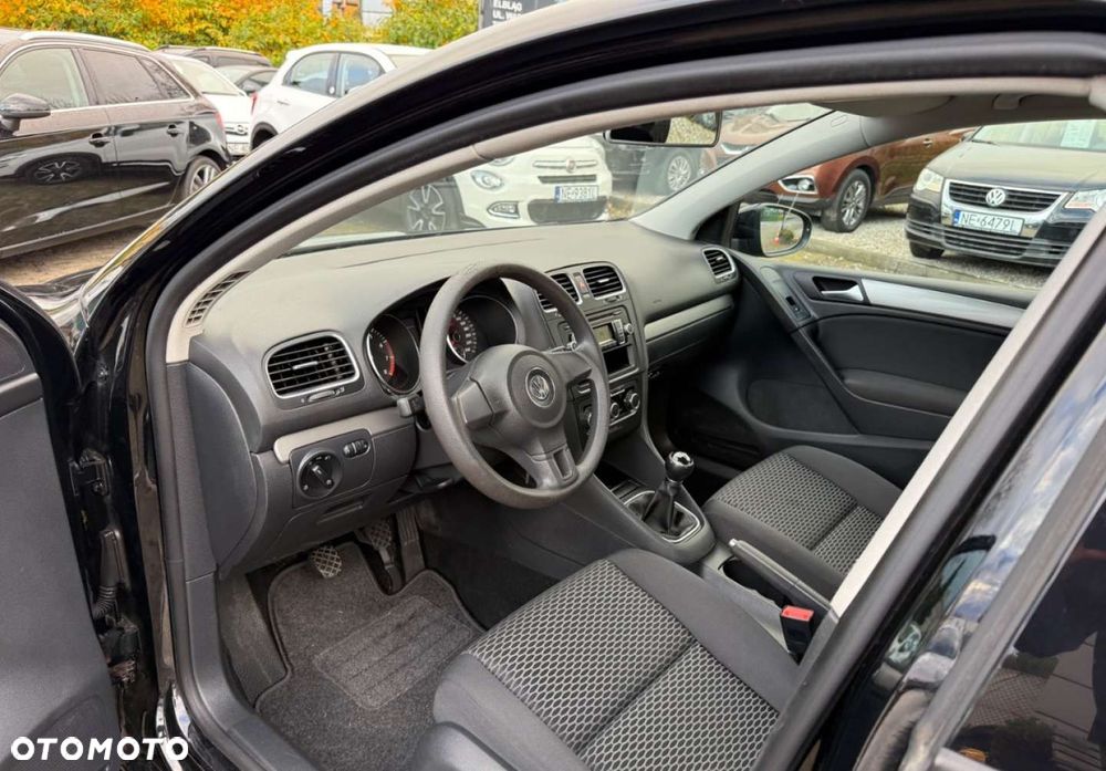 Volkswagen Golf - 21