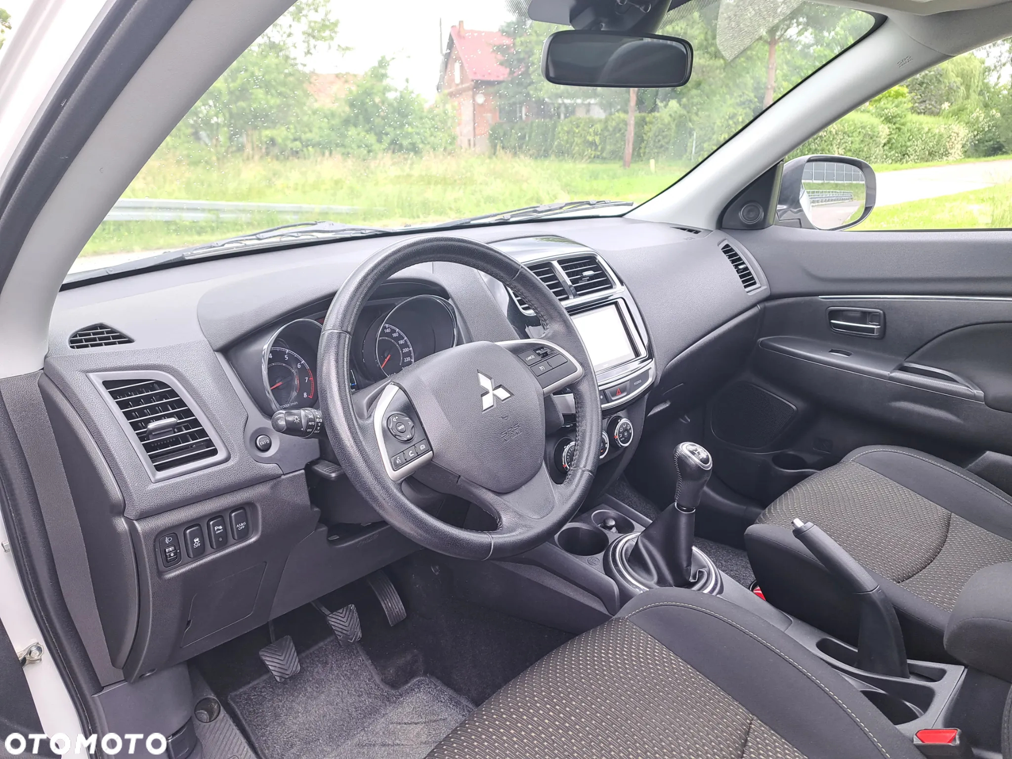 Mitsubishi ASX 1.6 Blue Sky Edition - 9