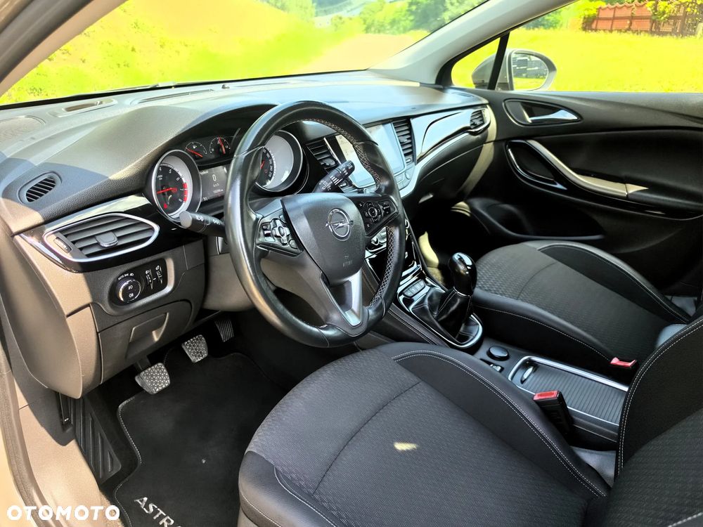 Opel Astra 1.4 Turbo Innovation - 19