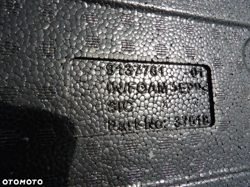 BMW - E70,X5 - WYGŁUSZENIE , WYKŁADZINA BAGAŻNIKA - 9137761 - 2