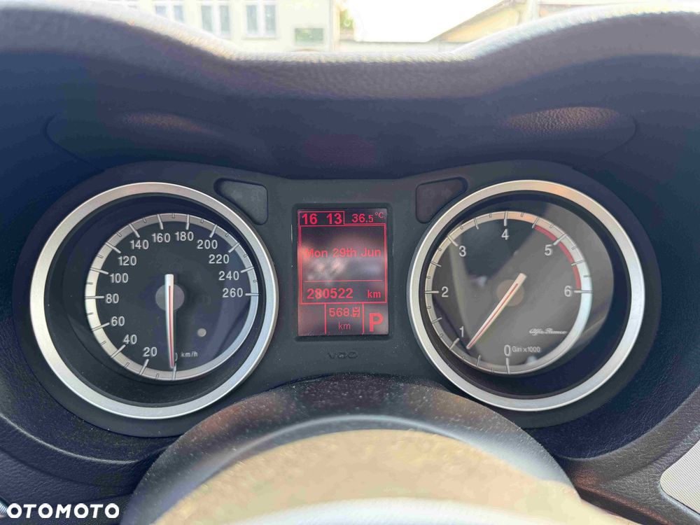 Alfa Romeo 159 1.9 JTDM 16V DPF Automatik Distinctive - 13