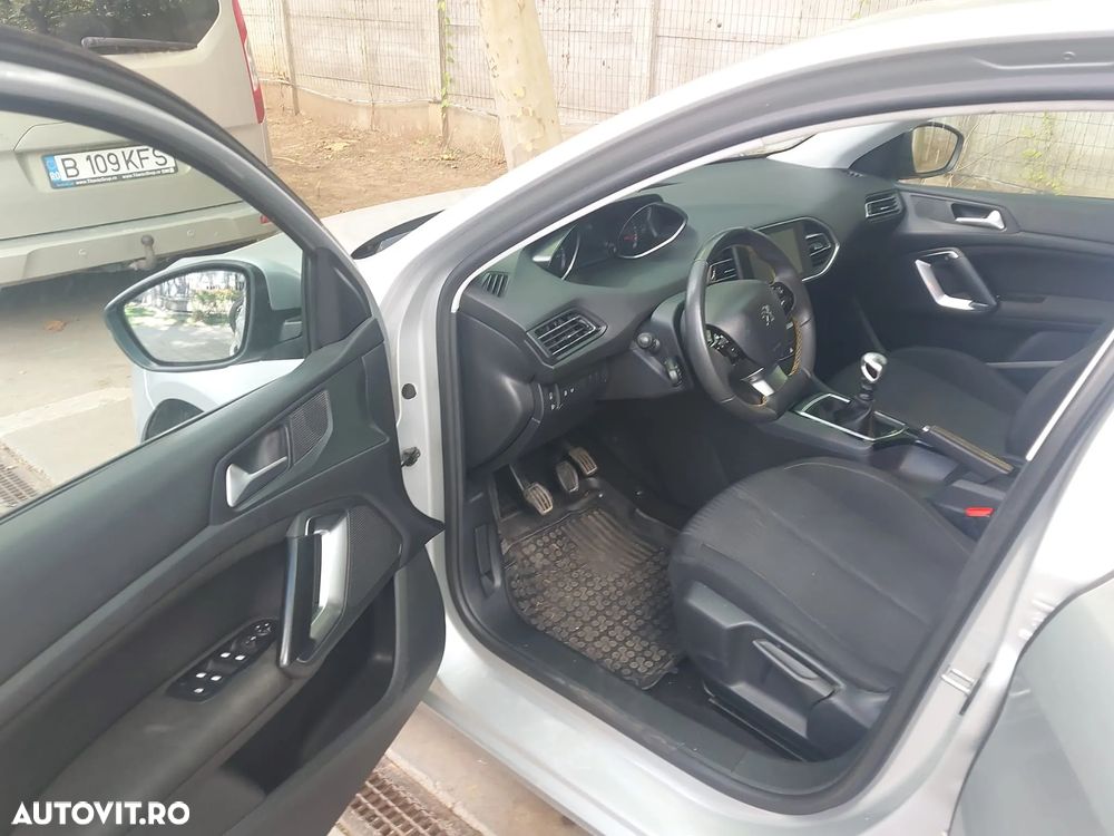 Peugeot 308 - 15