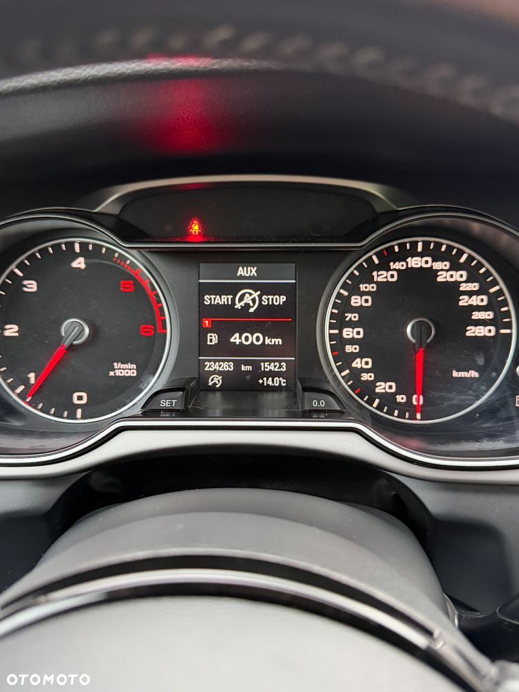 Audi A4 Avant 2.0 TDI DPF quattro Attraction - 8
