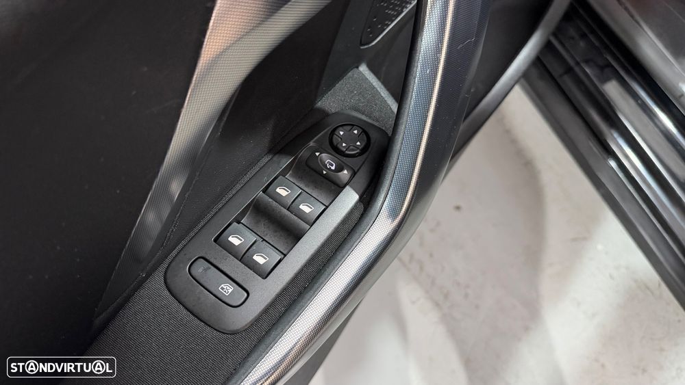 Peugeot 2008 PureTech 110 Stop&Start Allure - 19