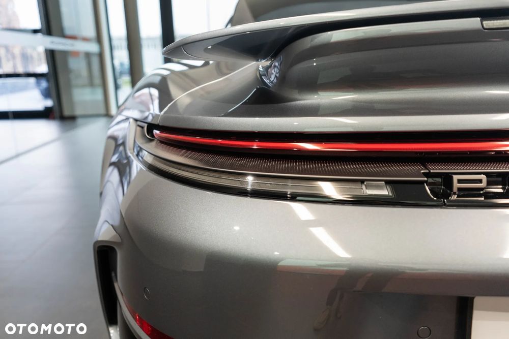 Porsche 911 Turbo S - 36