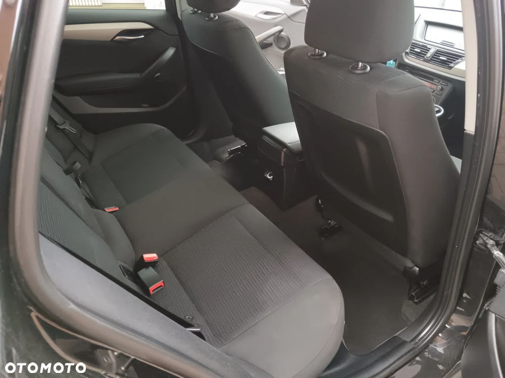 BMW X1 sDrive16d - 9