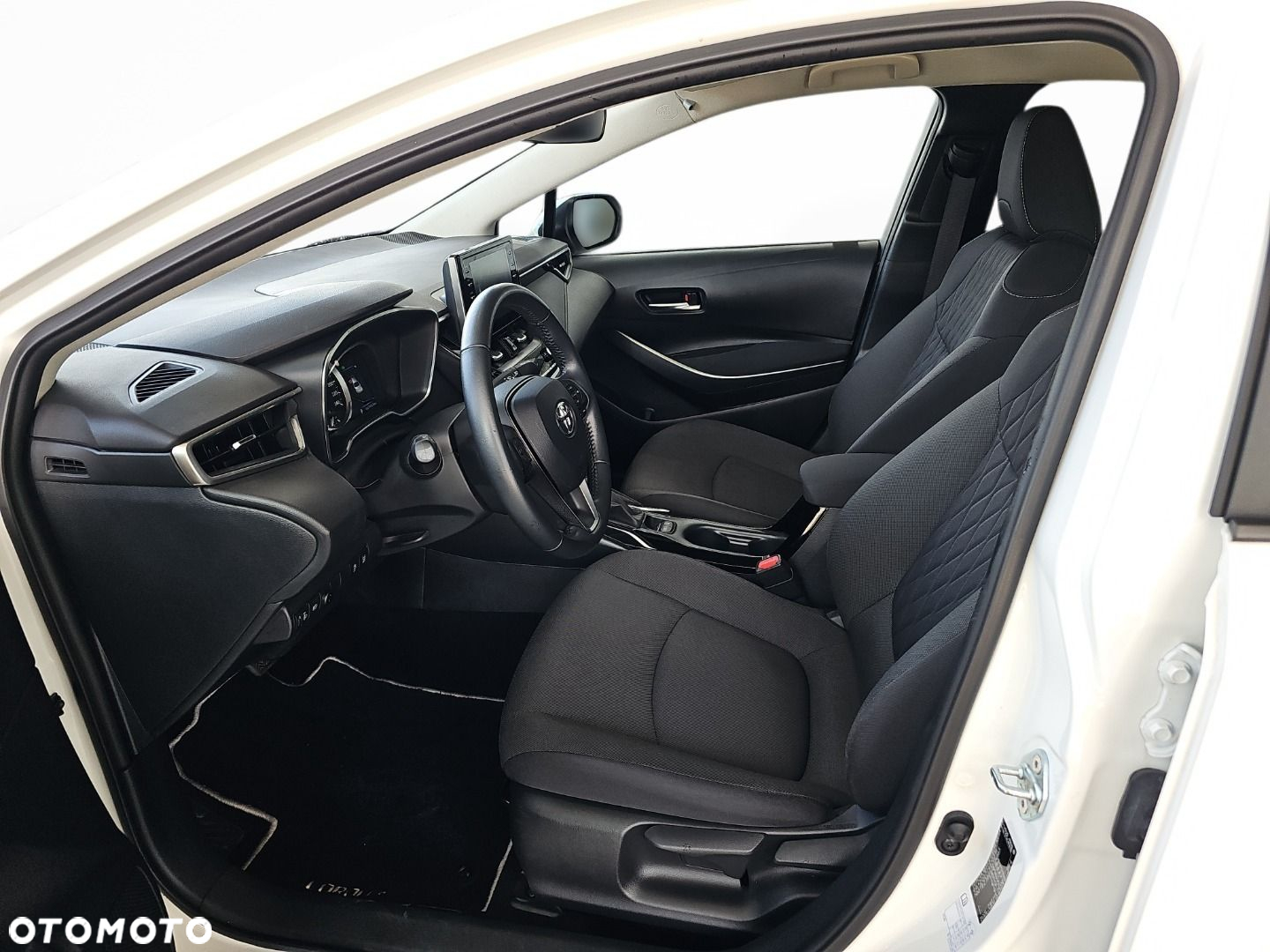 Toyota Corolla - 22