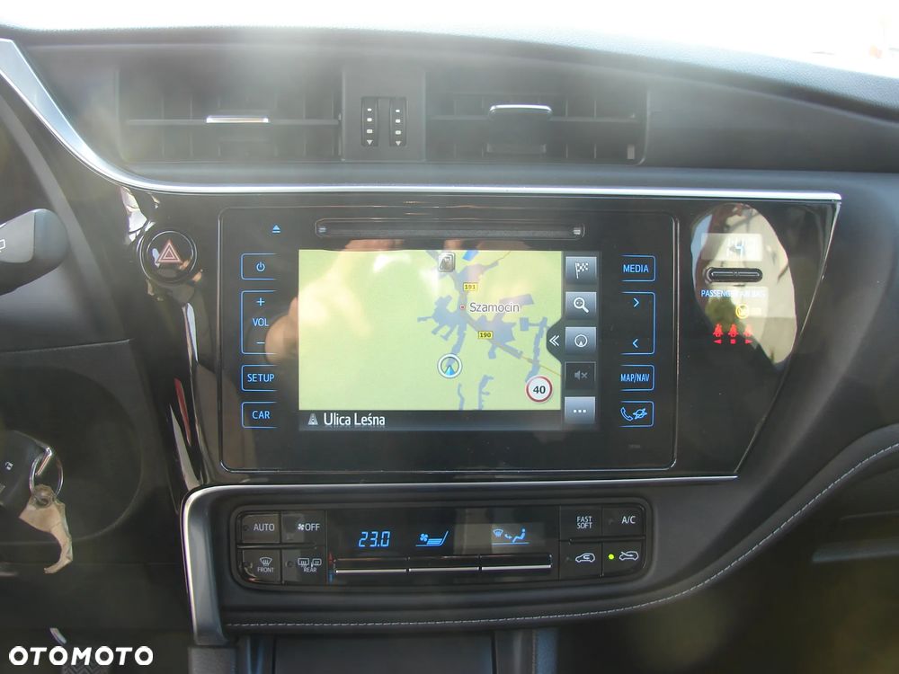 Toyota Auris 1.33 VVT-i Comfort - 13