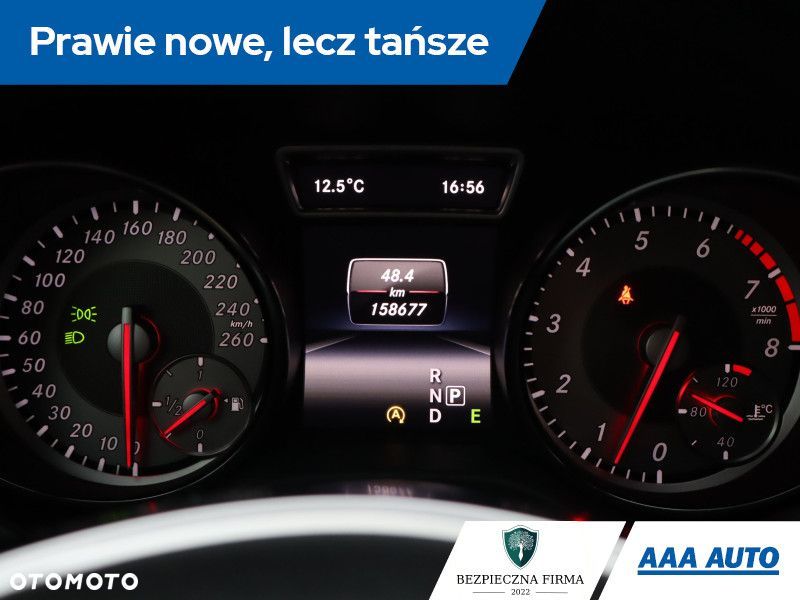 Mercedes-Benz GLA - 12